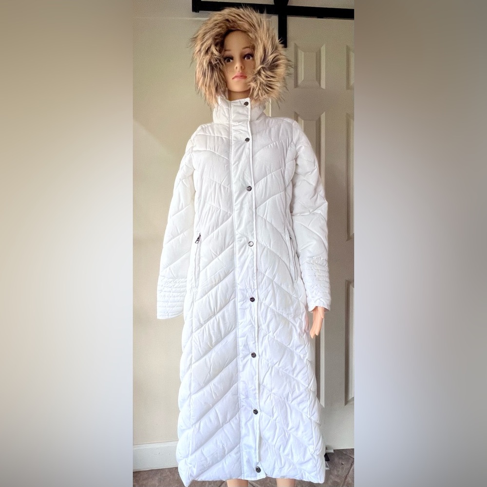 Madden Girl White Puffer coat